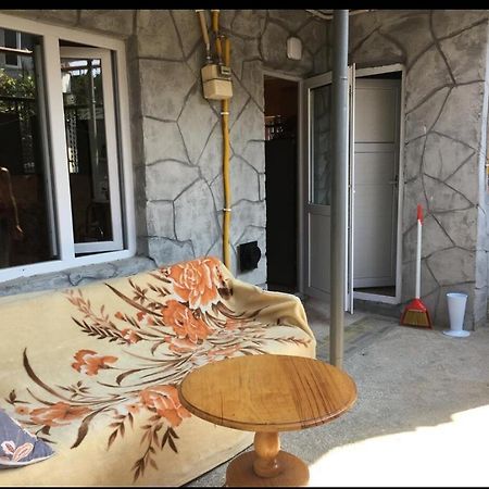 Отель Batumi House Экстерьер фото
